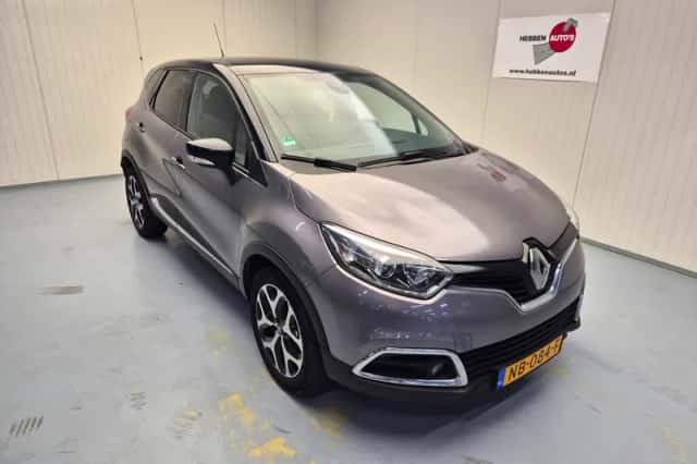 Renault Captur (2017) thumbnail 1