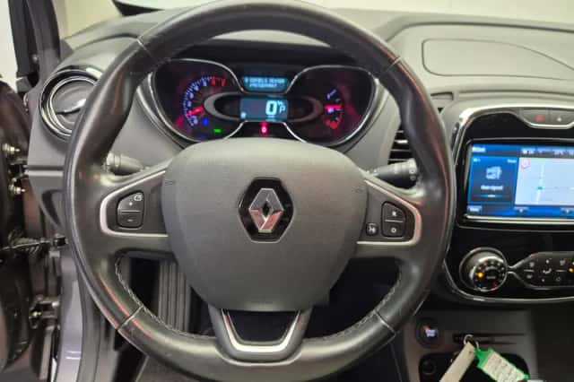 Renault Captur (2017) thumbnail 6