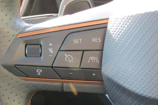 CUPRA Leon Sportstourer (2024) thumbnail 15
