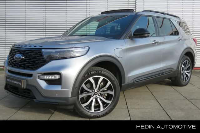 Ford Explorer (2022) thumbnail 1