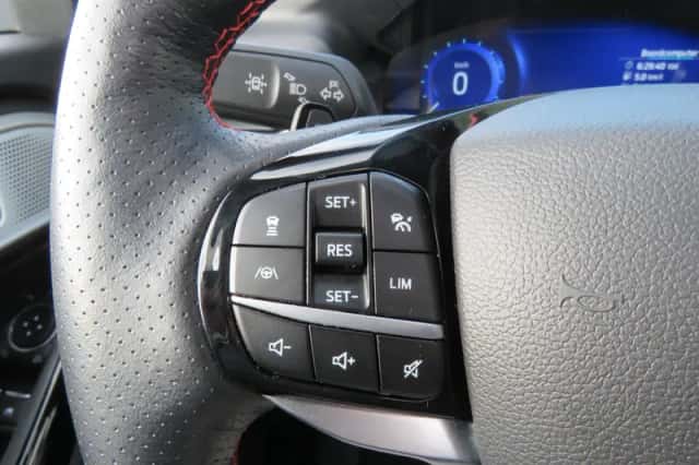 Ford Explorer (2022) thumbnail 13