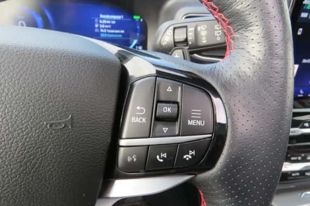 Ford Explorer (2022) thumbnail 15