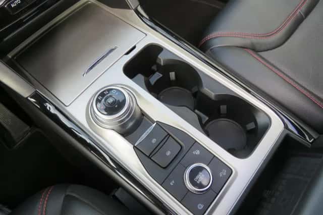 Ford Explorer (2022) thumbnail 22