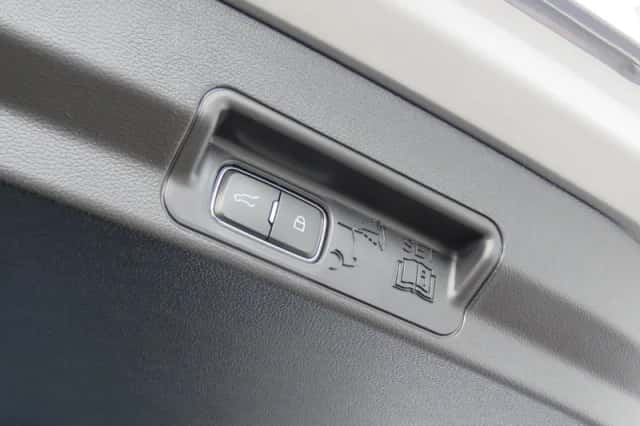 Ford Explorer (2022) thumbnail 27