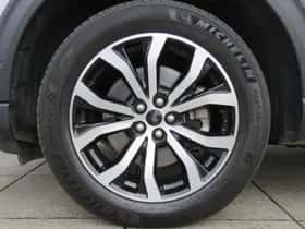 Ford Explorer (2022) thumbnail 4