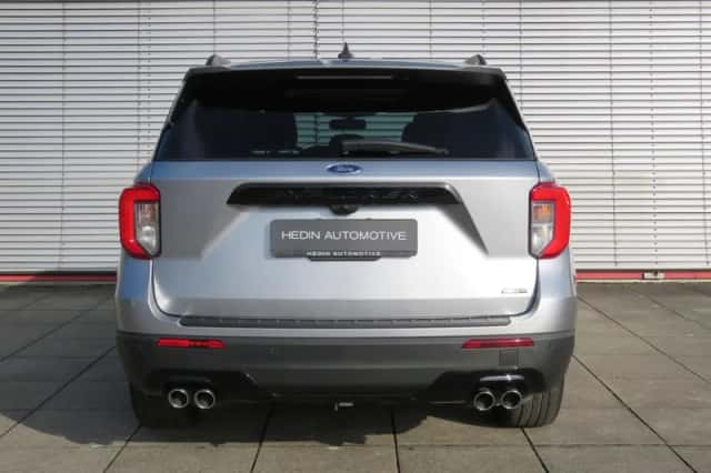 Ford Explorer (2022) thumbnail 7