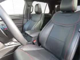 Ford Explorer (2022) thumbnail 8