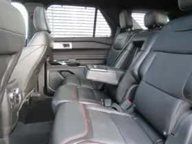 Ford Explorer (2022) thumbnail 10