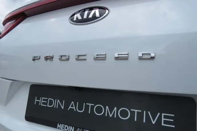 Kia Proceed (2021) thumbnail 21