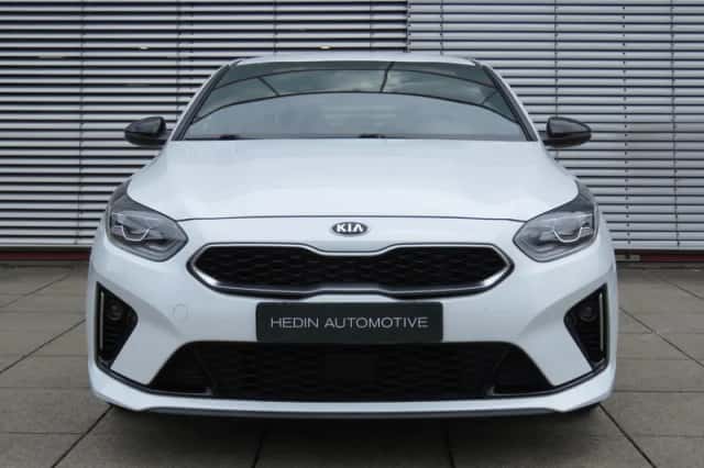Kia Proceed (2021) thumbnail 4