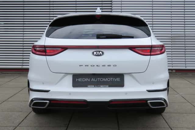 Kia Proceed (2021) thumbnail 6