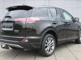 Toyota RAV4 (2019) thumbnail 2