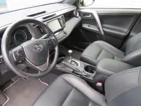 Toyota RAV4 (2019) thumbnail 3