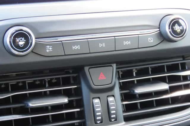 Ford Focus (2023) thumbnail 16
