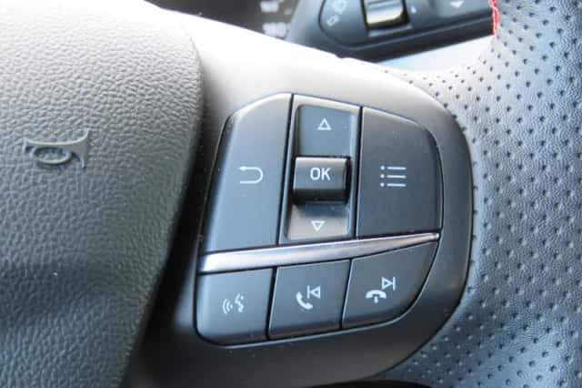Ford Focus (2023) thumbnail 19