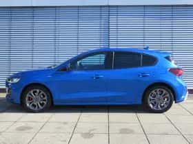 Ford Focus (2023) thumbnail 5