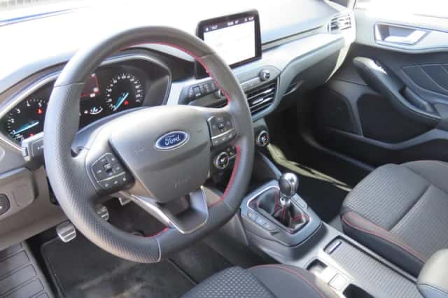 Ford Focus (2023) thumbnail 8