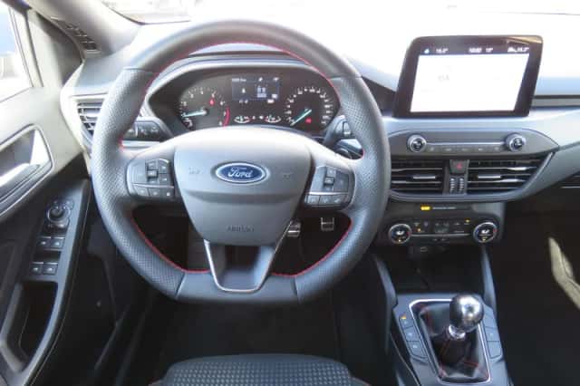 Ford Focus (2023) thumbnail 9
