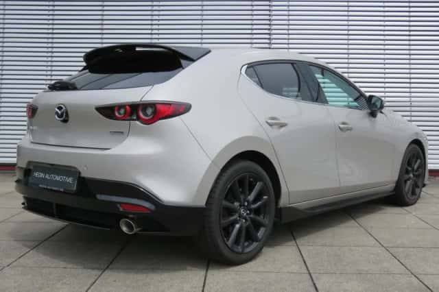 Mazda 3 (2024) thumbnail 2