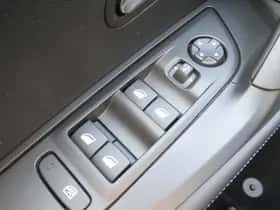 Peugeot 2008 (2025) thumbnail 15