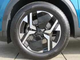 Peugeot 2008 (2025) thumbnail 7
