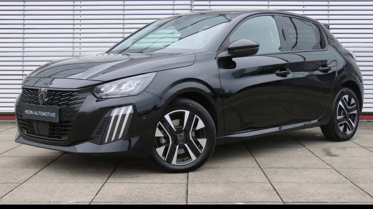 Peugeot 208 (2025) — foto 1