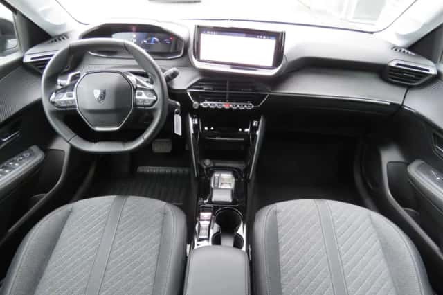 Peugeot 208 (2025) thumbnail 3
