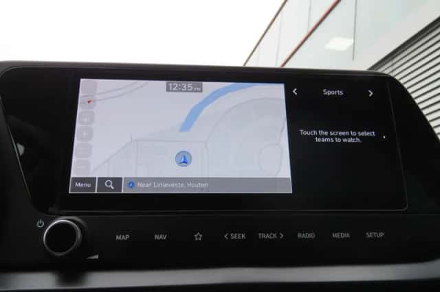 Hyundai Bayon (2022) thumbnail 12