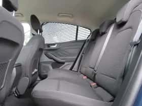 Ford Focus (2023) thumbnail 11