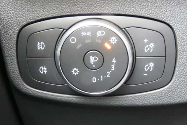 Ford Focus (2023) thumbnail 18