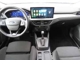 Ford Focus (2023) thumbnail 3