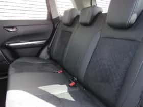 Suzuki Vitara (2019) thumbnail 11