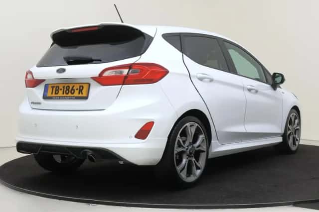 Ford Fiesta (2018) thumbnail 2