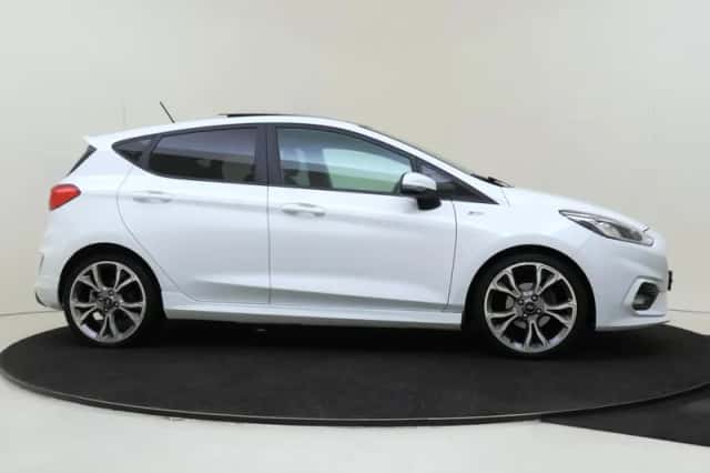 Ford Fiesta (2017) thumbnail 6