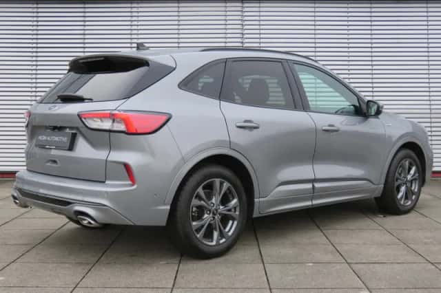 Ford Kuga (2021) thumbnail 2