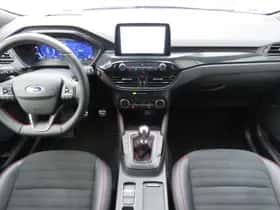 Ford Kuga (2021) thumbnail 3