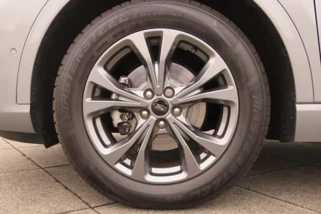 Ford Kuga (2021) thumbnail 7