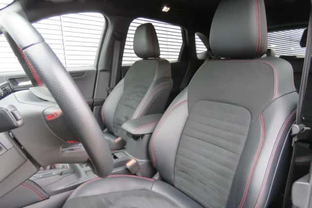Ford Kuga (2021) thumbnail 9