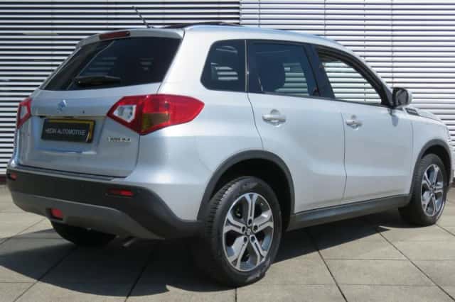 Suzuki Vitara (2018) thumbnail 2