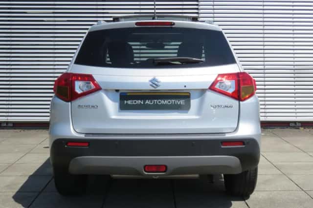 Suzuki Vitara (2018) thumbnail 6