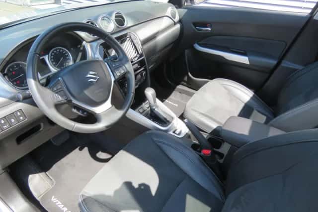 Suzuki Vitara (2018) thumbnail 8