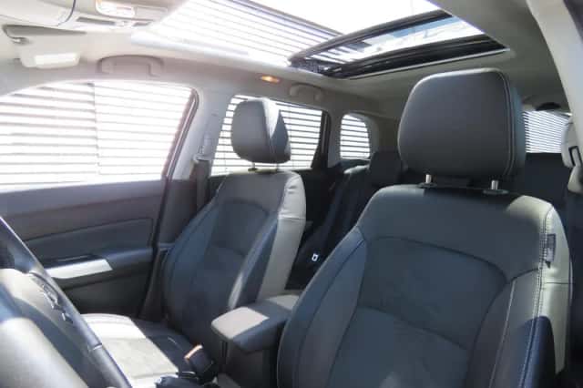 Suzuki Vitara (2018) thumbnail 9