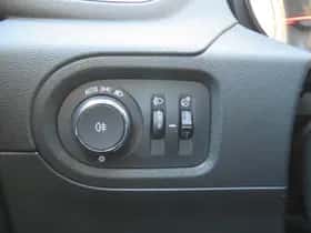 Opel Grandland X (2019) thumbnail 22