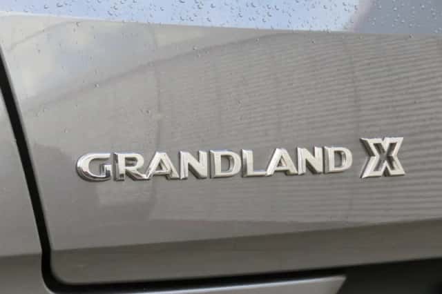 Opel Grandland X (2019) thumbnail 24
