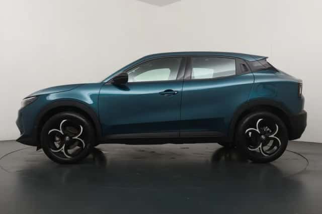 Alfa Romeo Junior (2026) thumbnail 4