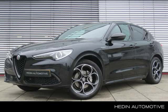 Alfa Romeo Stelvio (2022) thumbnail 1