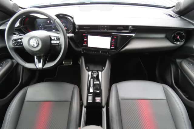 Alfa Romeo Junior (2025) thumbnail 3