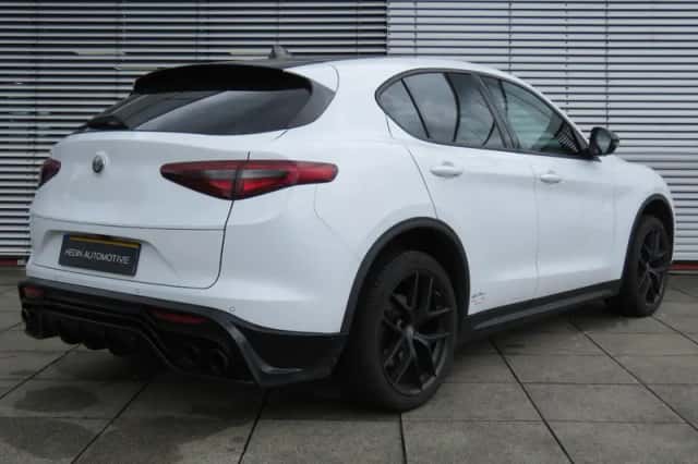 Alfa Romeo Stelvio (2019) thumbnail 2