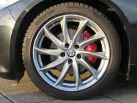 Alfa Romeo Giulia (2018) thumbnail 4
