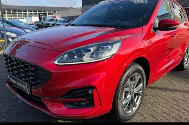 Ford Kuga (2024) thumbnail 1